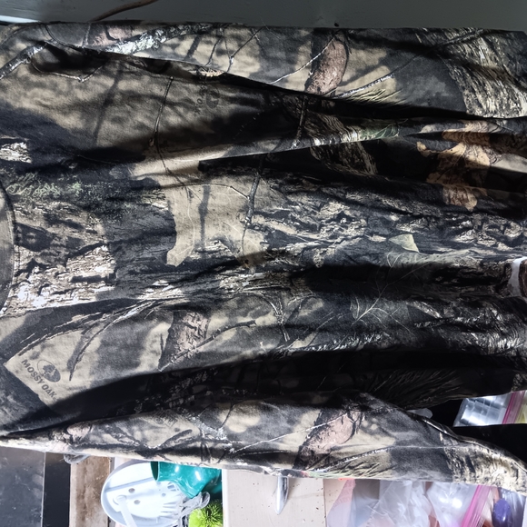 Mossy Oak Camouflage Long Sleeve Shirt - Picture 1 of 1